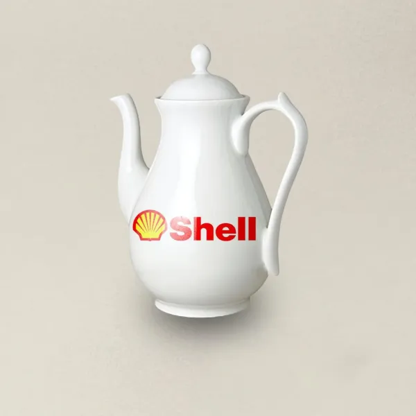 Cafetière en porcelaine blanche